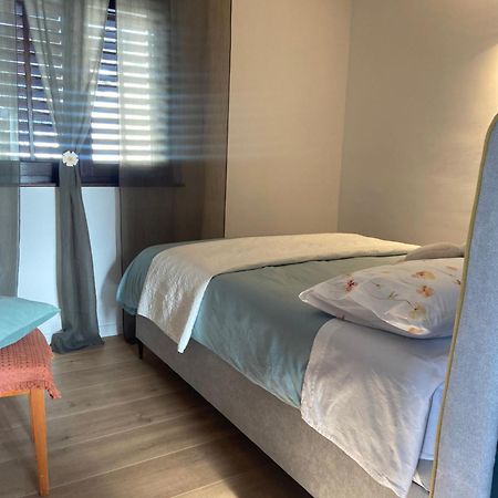Family House Ljubica Villa Трогир Екстериор снимка
