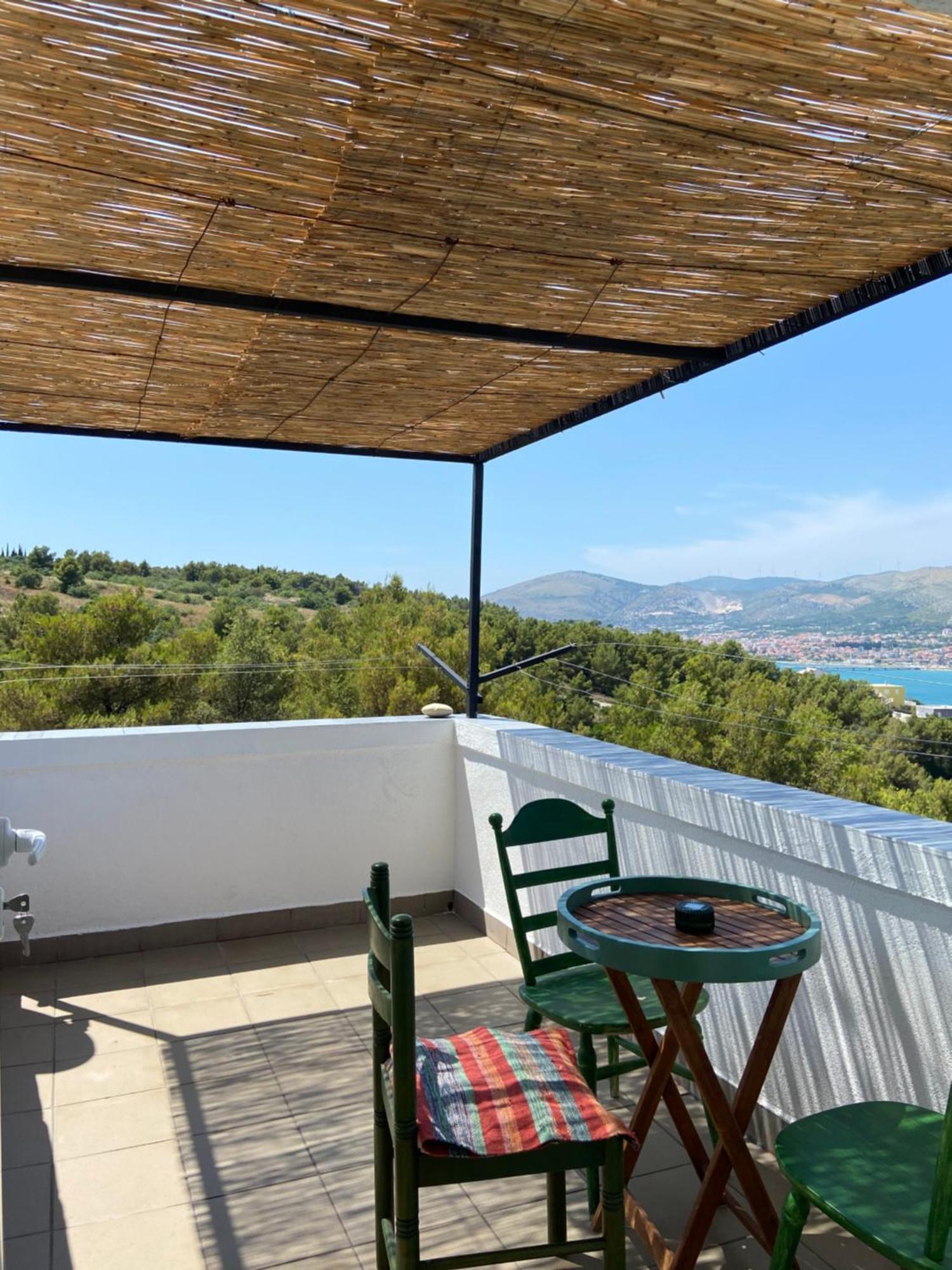 Family House Ljubica Villa Трогир Екстериор снимка